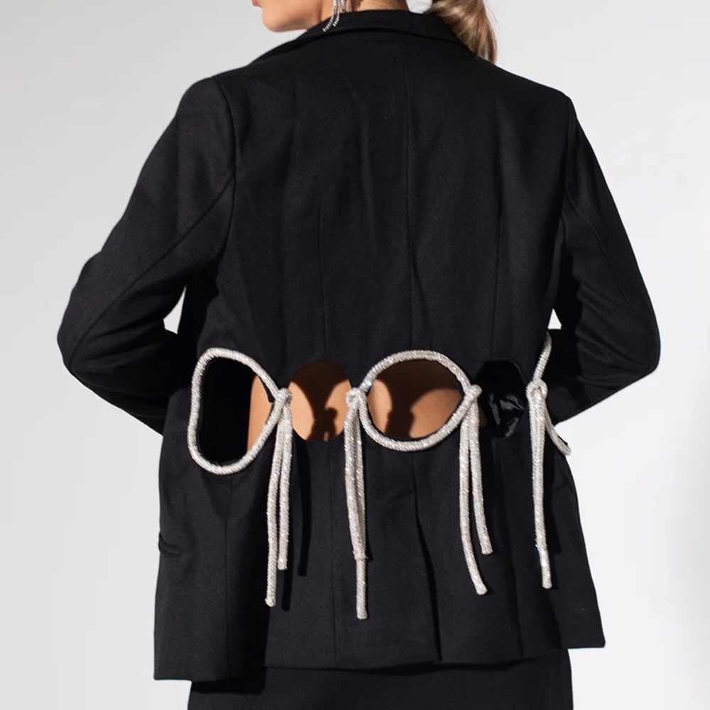 Women's Black Single-Button Blazer with cut off in the back sparking strings